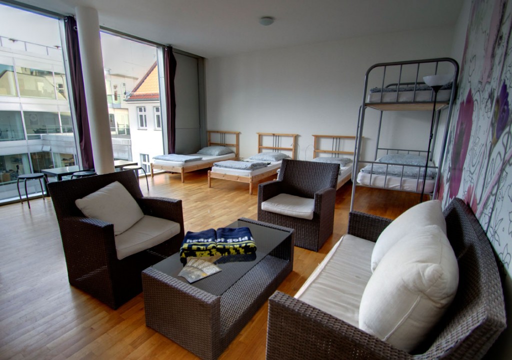 Cabins, Hostel Rooms, Beds & Sofas - Heart of Gold Hostel Berlin